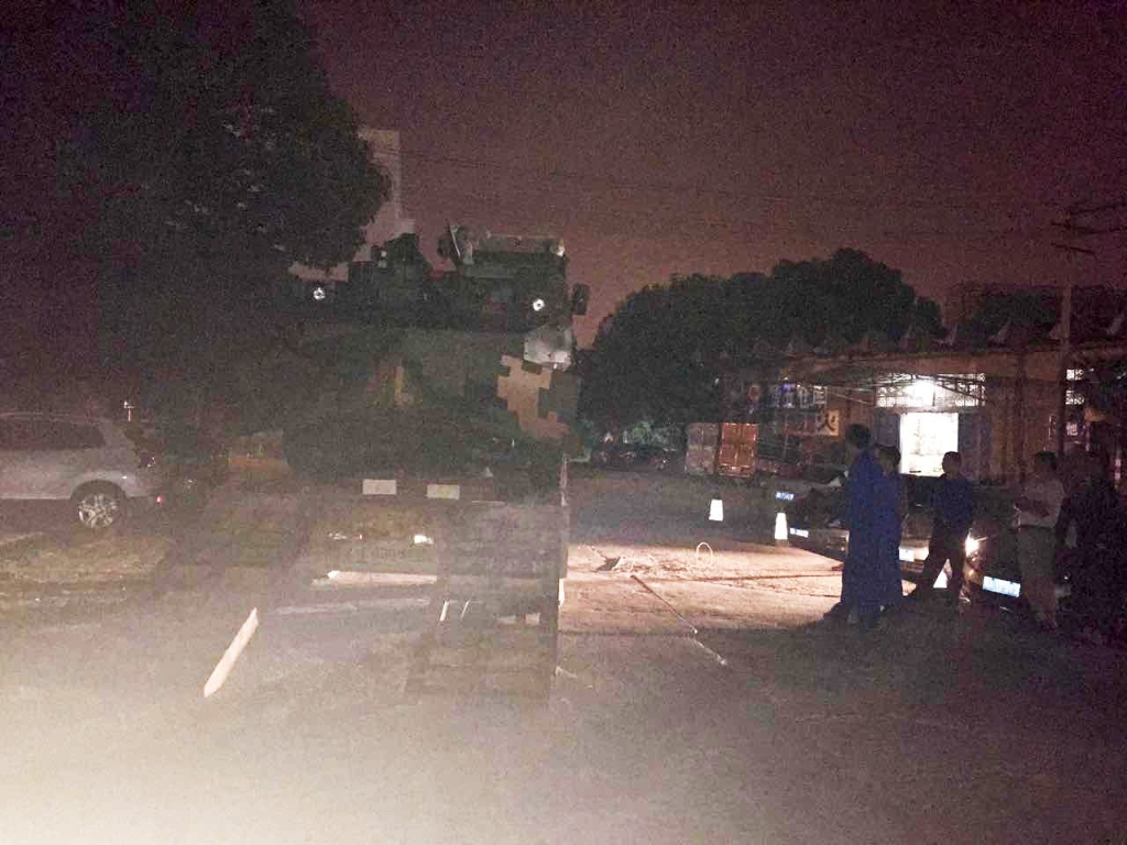 LETOU乐投智能SW2105工程车顺遂交付步队