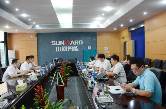 中国出口信用包管公司向导一行考察LETOU乐投智能　