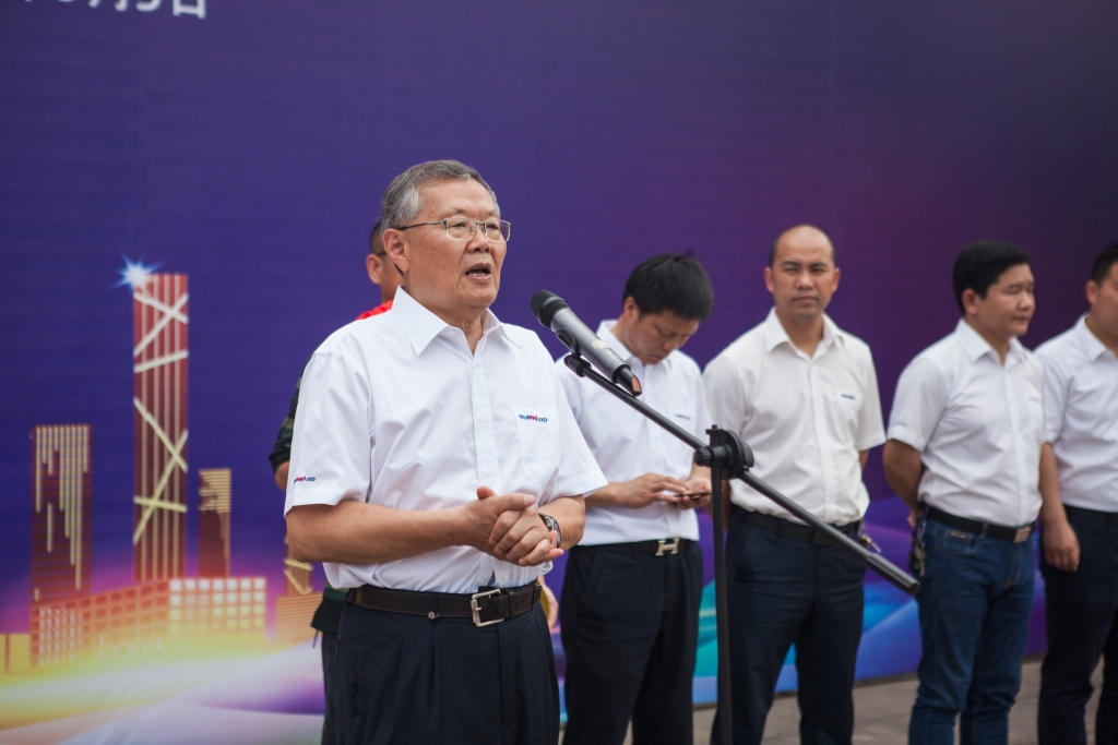 民族挖掘机品牌先导者，，，，，，，，LETOU乐投智能“城镇建设利器”SWE80E9荣耀上市