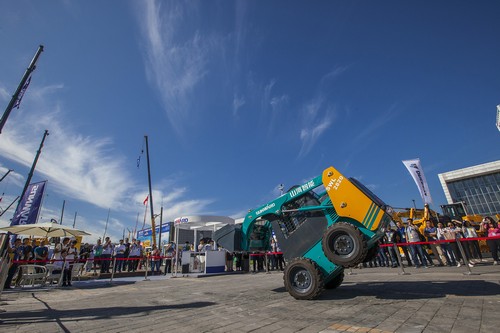 LETOU乐投智能酷帅曾大虾，，，，，，，，一大波美图带你亲临北京BICES展