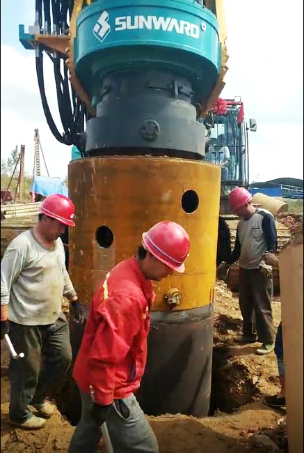 本钱节约几百万，，，，，，，这台旋挖是我的摇钱树