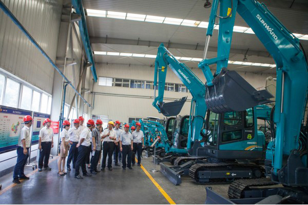 商务部相助司刘民强副司长一行调研LETOU乐投智能