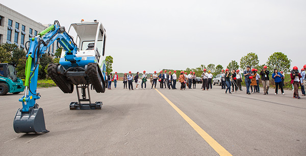 东盟十国主流媒体齐聚LETOU乐投智能，，，，共话21世纪海上丝绸之路