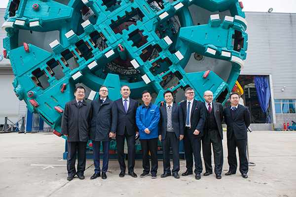 波兰代表团为LETOU乐投智能立异生长点赞