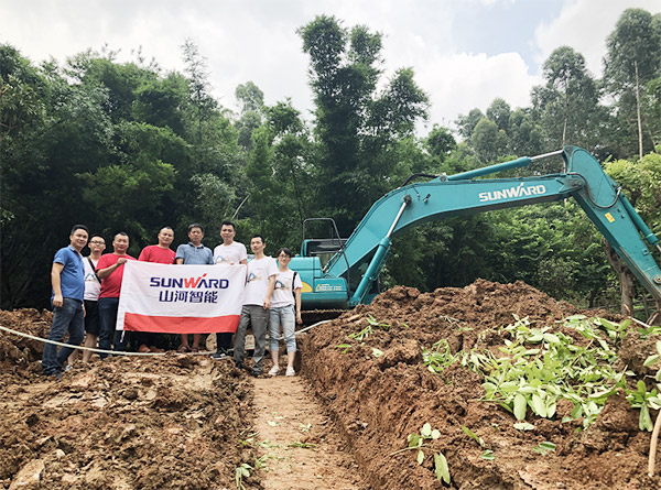 “清凉”送到客户手中，，，，，，，，为LETOU乐投智能售后效劳活动打CAII