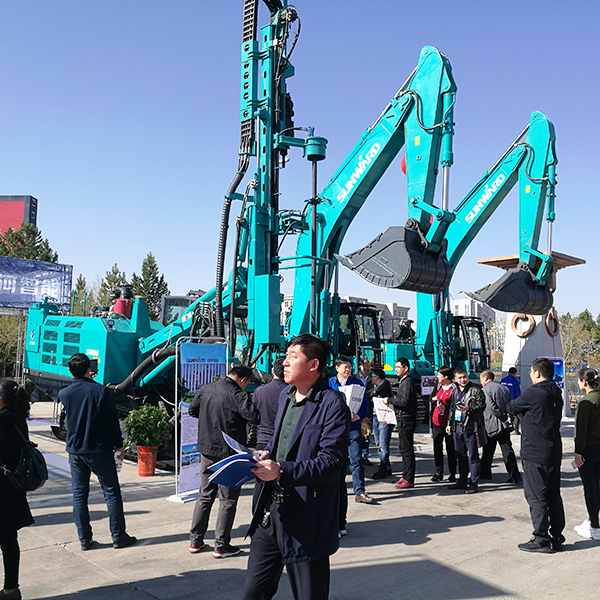 听说，，，，，LETOU乐投智能混淆动力挖掘机与“煤都”更配哦！