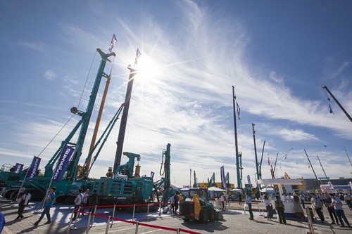 LETOU乐投智能酷帅曾大虾，，，，，，，，一大波美图带你亲临北京BICES展