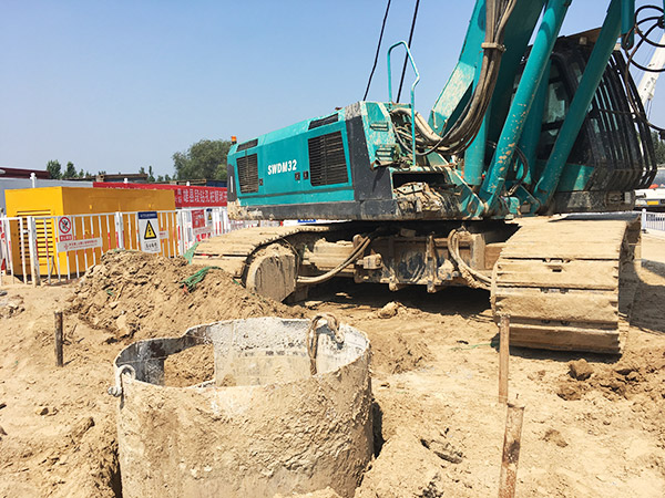 加速雄安新区建设，，，LETOU乐投智能旋挖启动京雄城际铁路第一钻