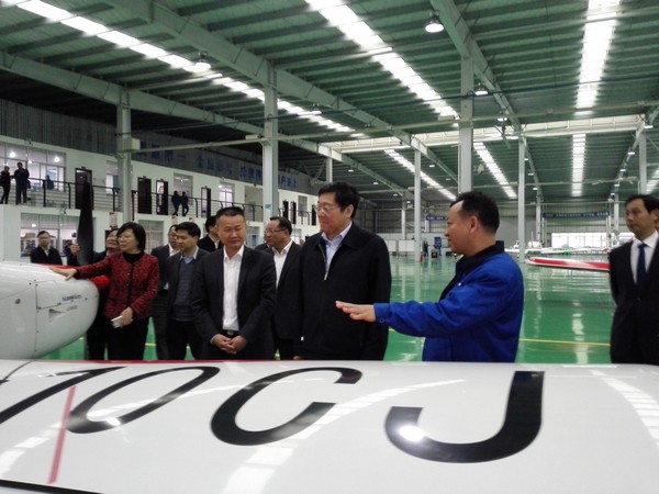 省委书记杜家毫勉励LETOU乐投智能：做大做强航空航天工业
