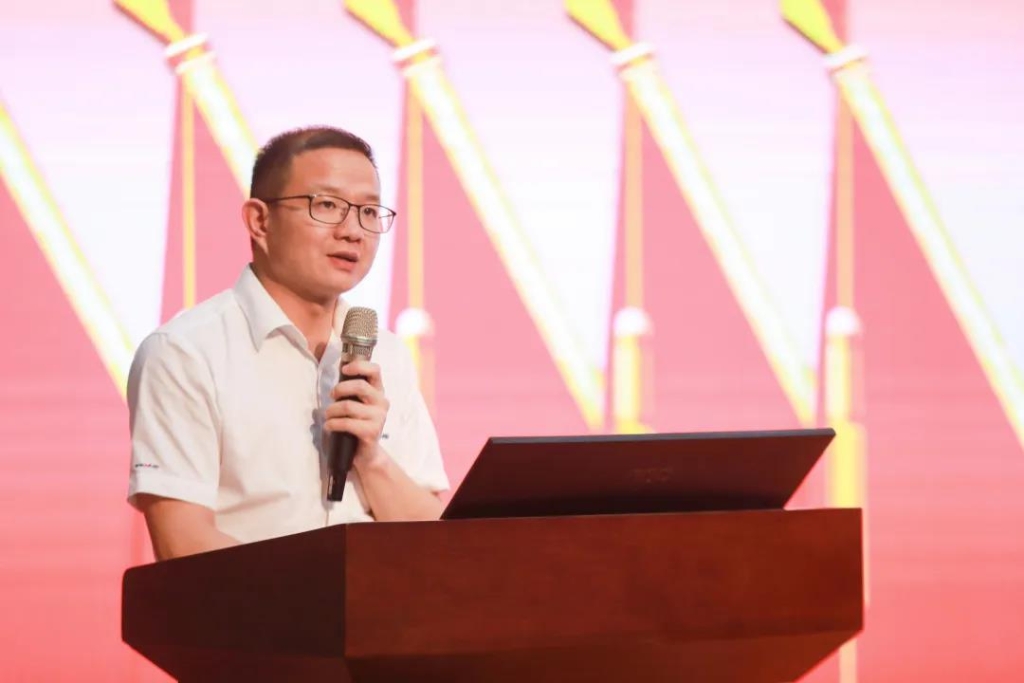 凝心聚力 迎接挑战 共赢LETOU乐投 ——LETOU乐投智能五届三次“双代会”胜利召开