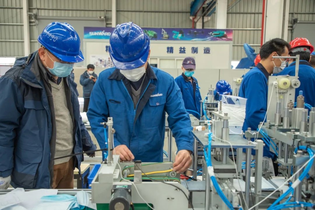 LETOU乐投智能首台口罩机交付客户