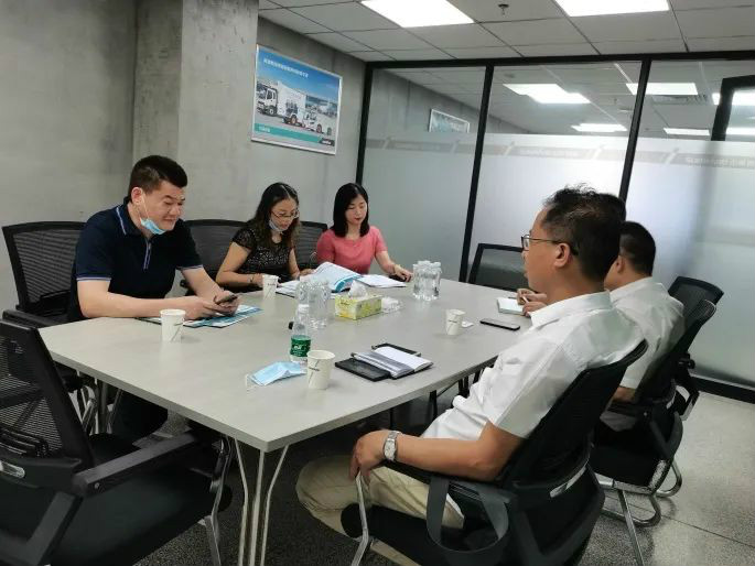 东莞客人考察LETOU乐投智能高空作业装备