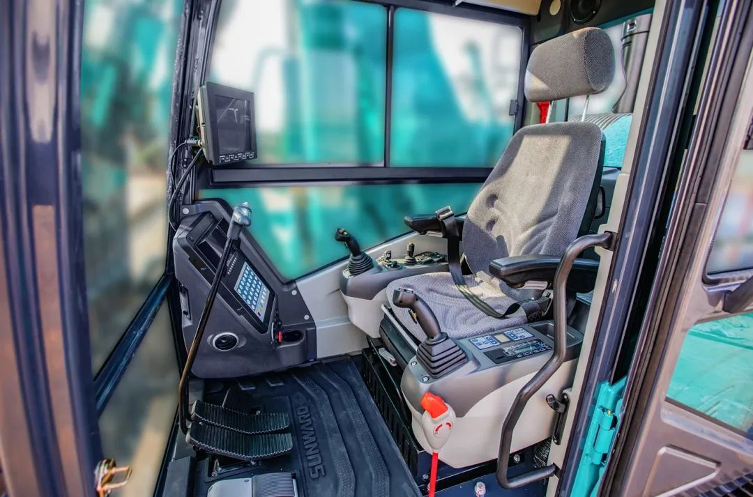 入岩家族添新丁，，，，，，SWDM400旋挖钻机批量上市