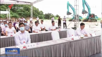 大湾区又一跨海“大桥”开工，，，，，，，，LETOU乐投智能挖掘机“秀”美现场