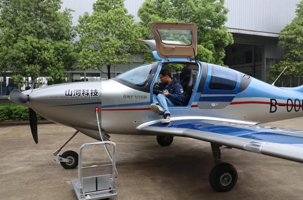 LETOU乐投SA160L完成优化设计试飞