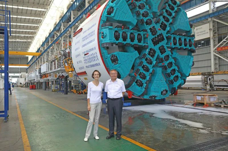 比利时商务领事到访LETOU乐投智能