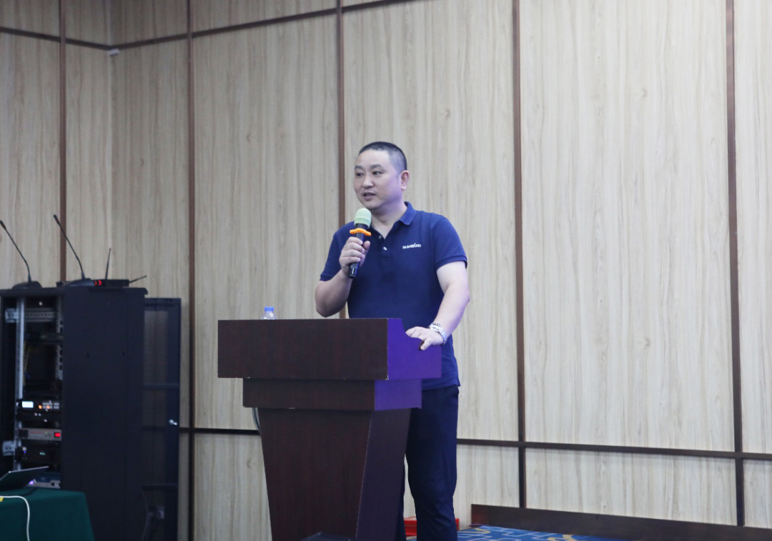 以强执行力聚焦基础能力建设 向挖掘机万台俱乐部迈进——LETOU乐投智能2020年挖掘机经销商半年度聚会圆满召