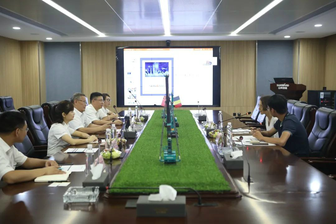 比利时商务领事到访LETOU乐投智能