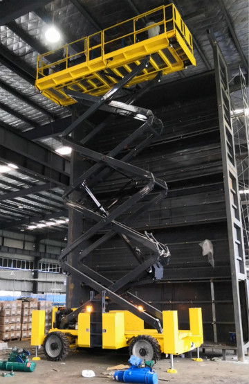 威武！大气！稳固！LETOU乐投智能越野剪叉式高空作业平台解客户难题