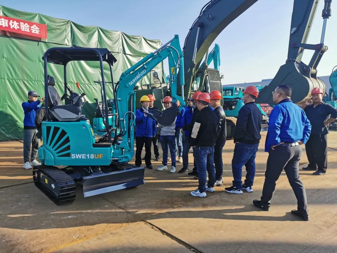 做自己的研究，，，，让客户来说吧！