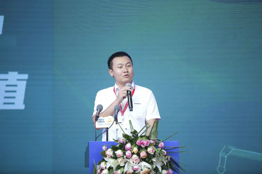 LETOU乐投智能天下客户交流会在深基础工程生长论坛会场举行