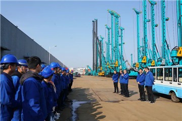 开工大吉！@LETOU乐投人，，，，，一起犇向春天