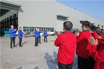 开工大吉！@LETOU乐投人，，，，，一起犇向春天