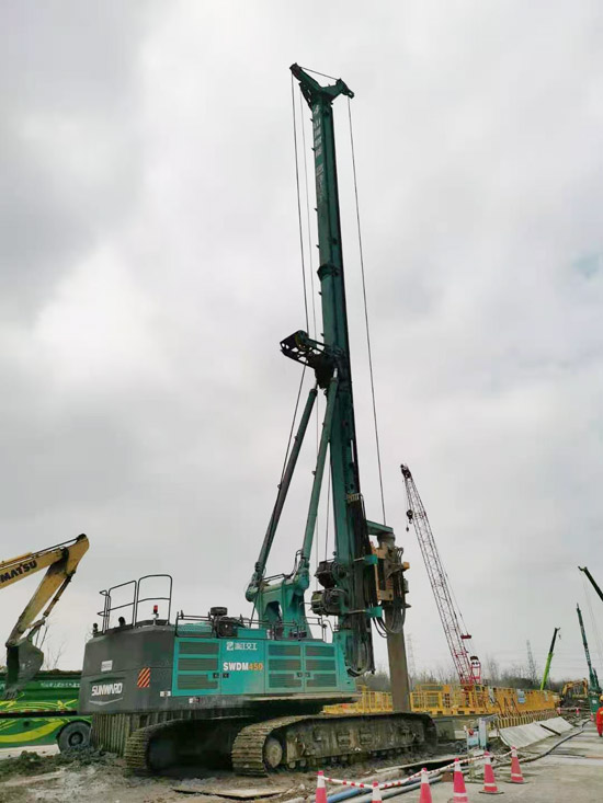 天下第一条智慧高速，，，为何认准LETOU乐投智能旋挖钻机施工？？？？