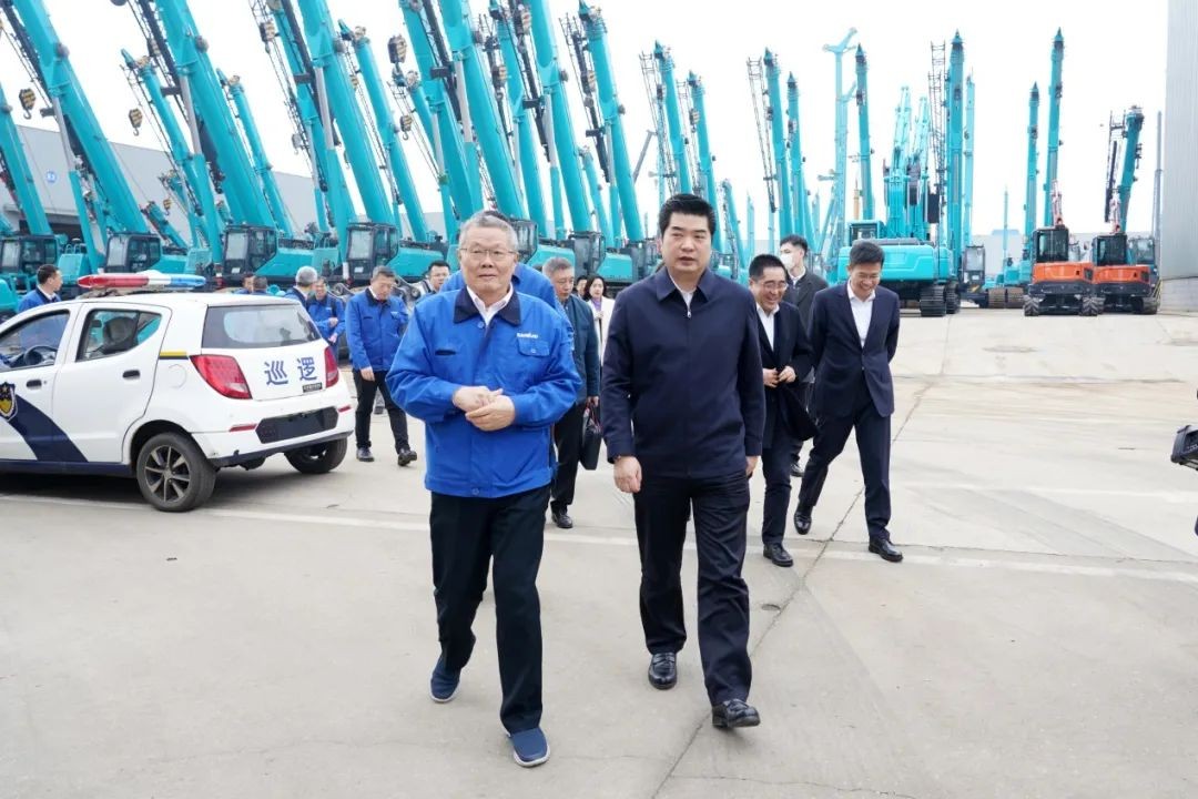 湘江集团党委书记张利刚率队考察LETOU乐投智能