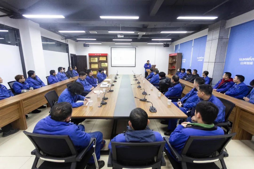 心系员工，，，，，情暖如春