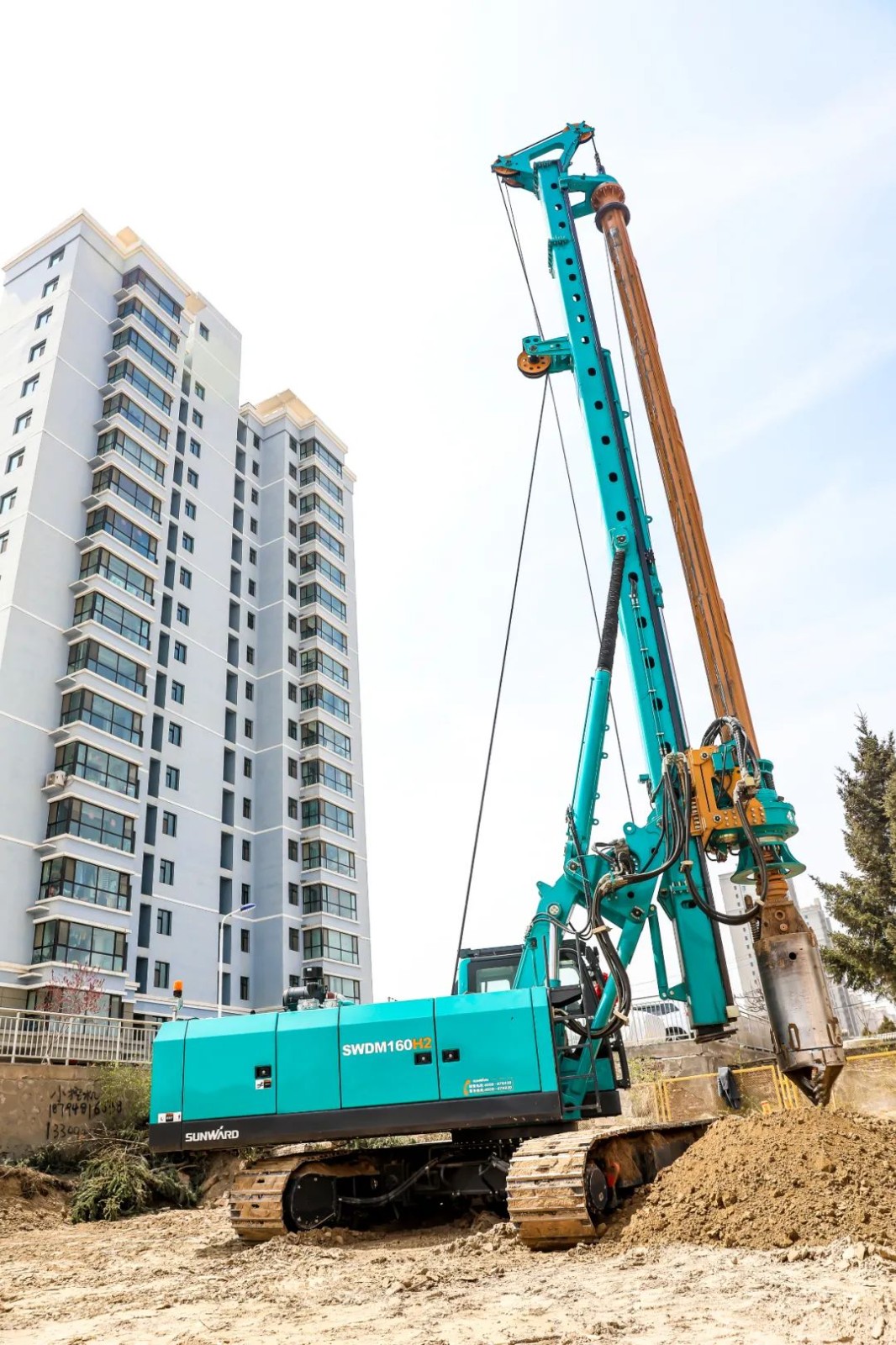 LETOU乐投智能SWDM160H2旋挖钻机荣膺中国工程机械年度产品TOP50市场体现金奖