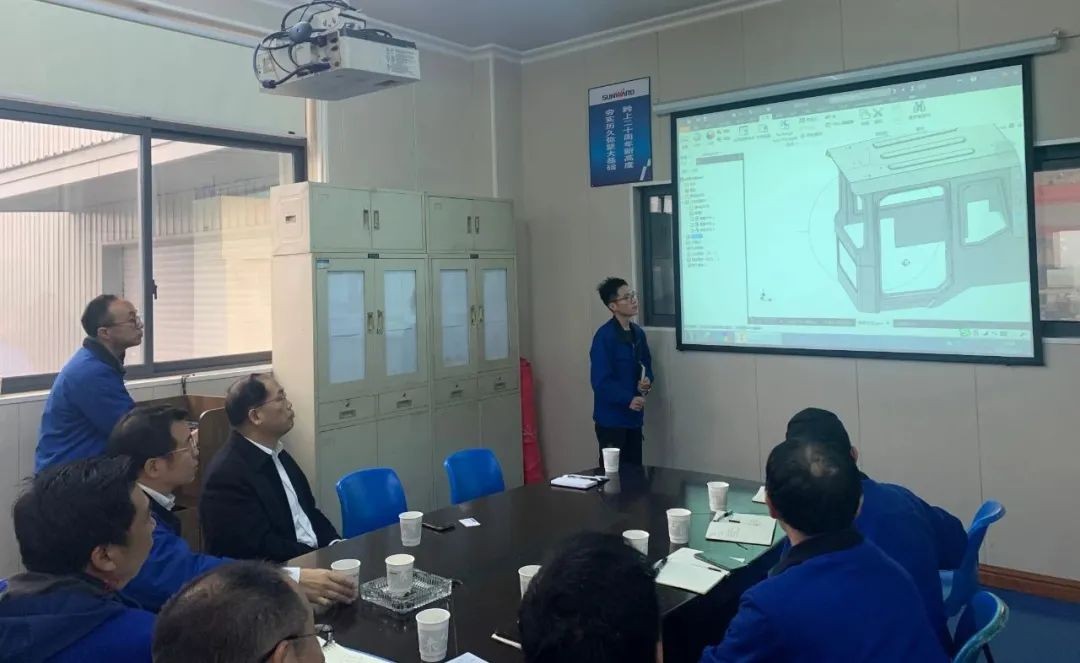 LETOU乐投智能SWK90矿卡驾驶室顺遂发货，，，开发速率刷新纪录