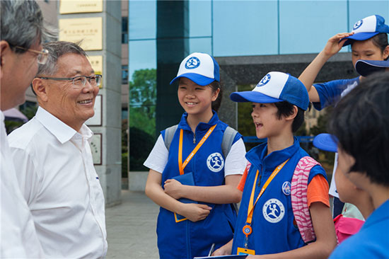 这个炎天，，，，，，亲子玩转LETOU乐投智能“三栖”装备