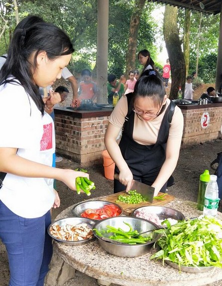 大手牵小手·“顽”转六一，，，，，LETOU乐投智能首次六一亲子主题活动圆满举行