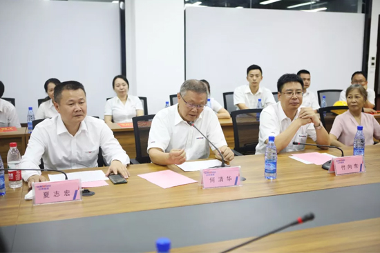 员工子女金榜题名 LETOU乐投家园发放奖励