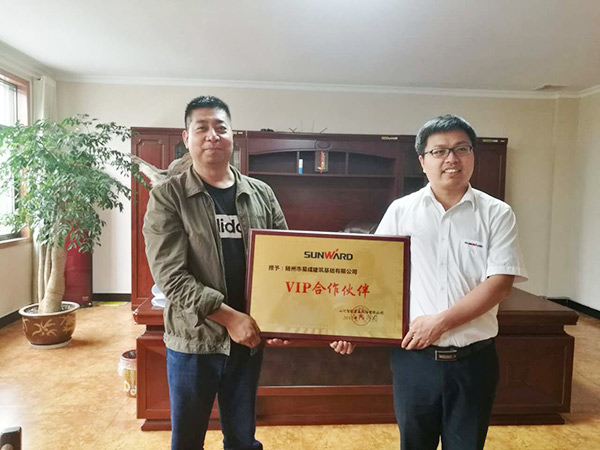 8年购置12台！LETOU乐投智能旋挖钻陪他走向天下