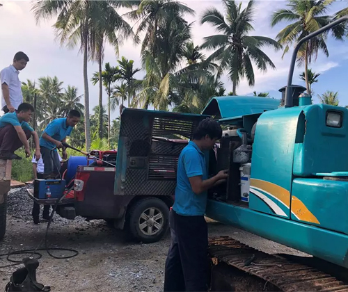 作为村里的创富标杆，，，，陈老板的∶院爱将”事实是谁？？？？？