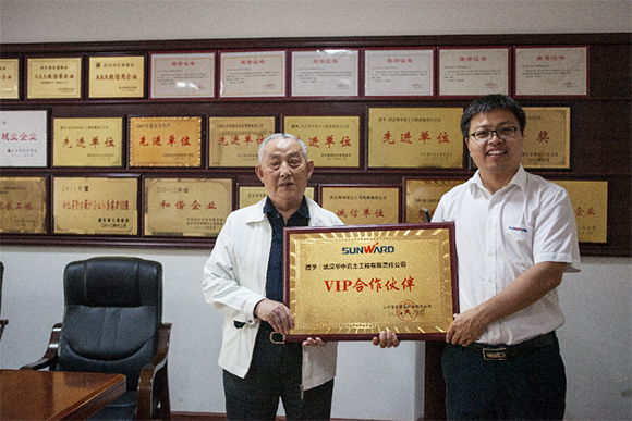 创富故事：相助十一年，，，赞叹LETOU乐投产品耐久耐用