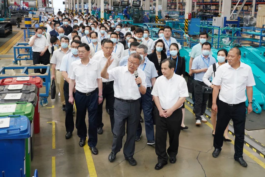 天下战略性新兴工业集群建设考察团调研LETOU乐投智能