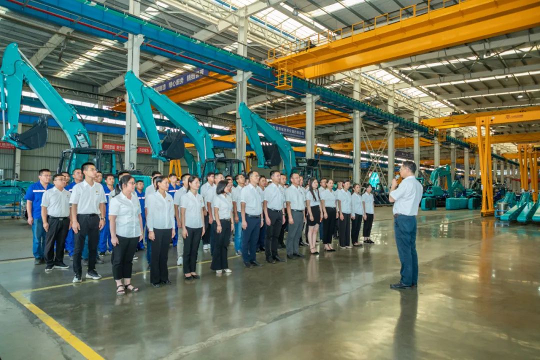 接续斗争再出发——LETOU乐投智能党委举行新党员入党宣誓和老党员重温入党誓词活动