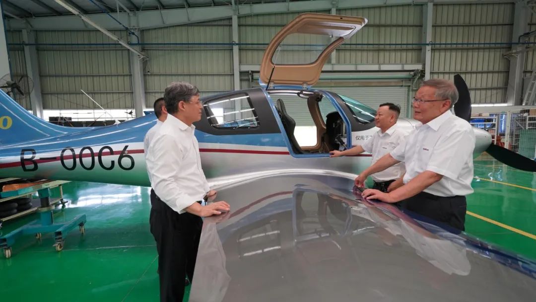 中国民用航空局总工程师殷时军率队考察调研LETOU乐投科技