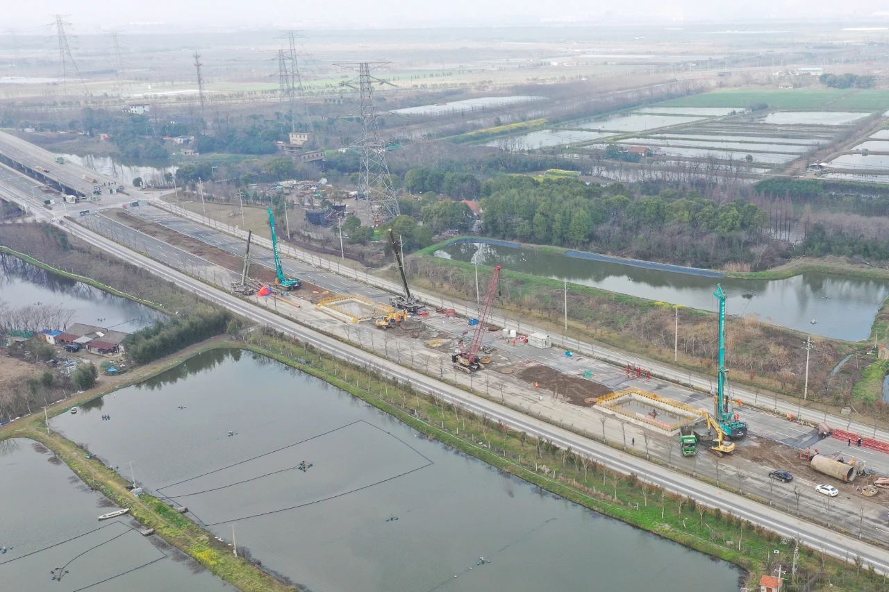 征战天下首条智慧高速，，，，LETOU乐投智能旋挖钻机凭什么？？？