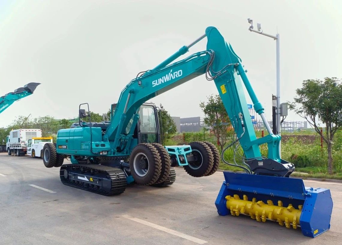 海内首台！LETOU乐投智能15吨级轮履两用开带机乐成下线