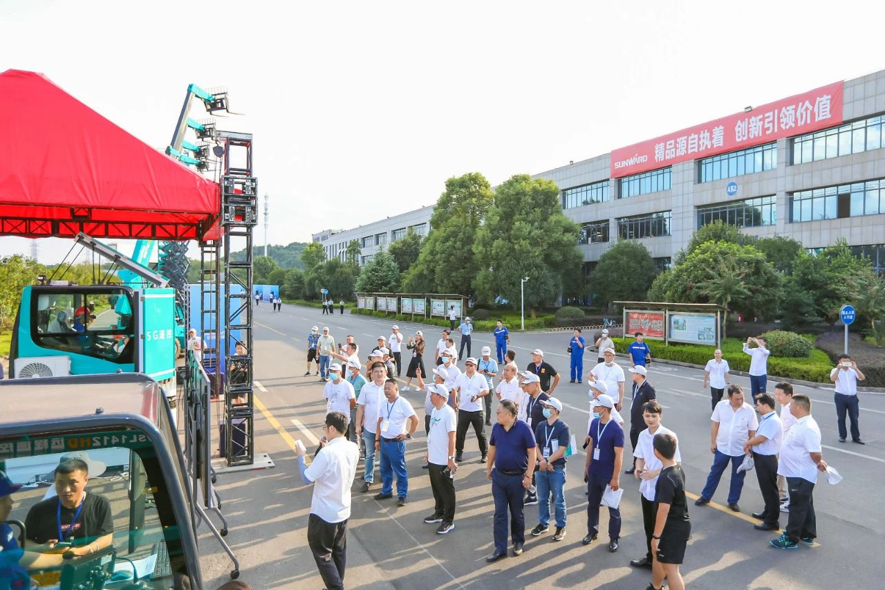 远程？？？？+仿真培训！全球首创5G？？？？胤抡媾嘌抵腔燮教ň柿料