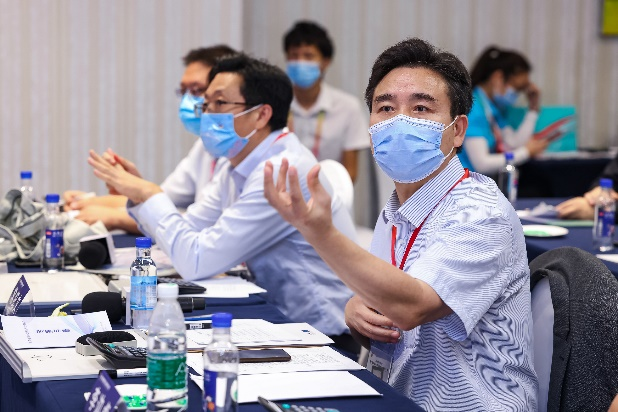 点赞！LETOU乐投智能液压混淆动力挖掘机项目荣获这个优异项目奖→