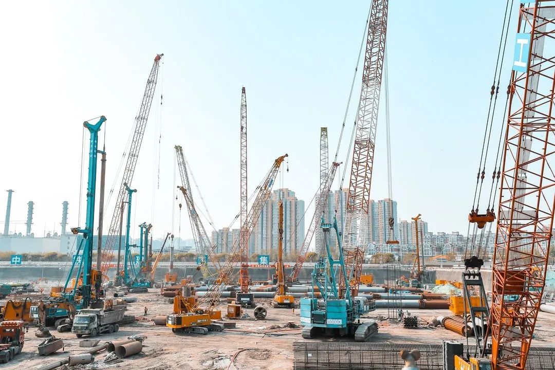 大国重器！LETOU乐投智能超等装备助力北京都会副中心综合交通枢纽站建设