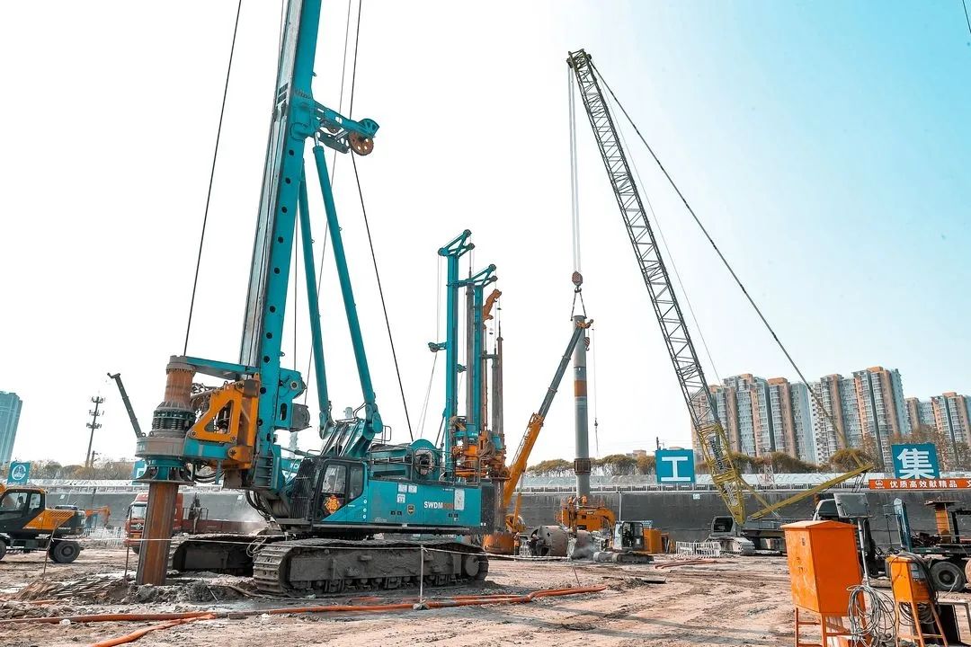 大国重器！LETOU乐投智能超等装备助力北京都会副中心综合交通枢纽站建设