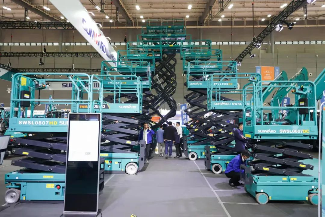 “LETOU乐投绿”牵手“华为中国红”！LETOU乐投智能高机装备集群助力华为团泊洼项目