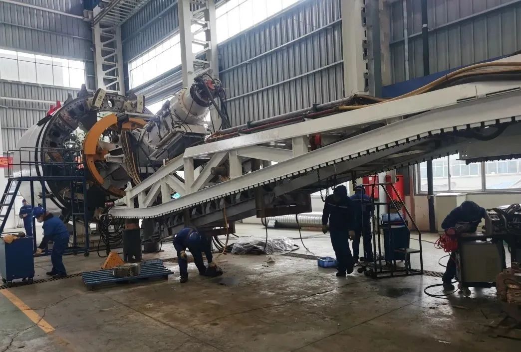 直击生产一线！中铁LETOU乐投复工复产忙