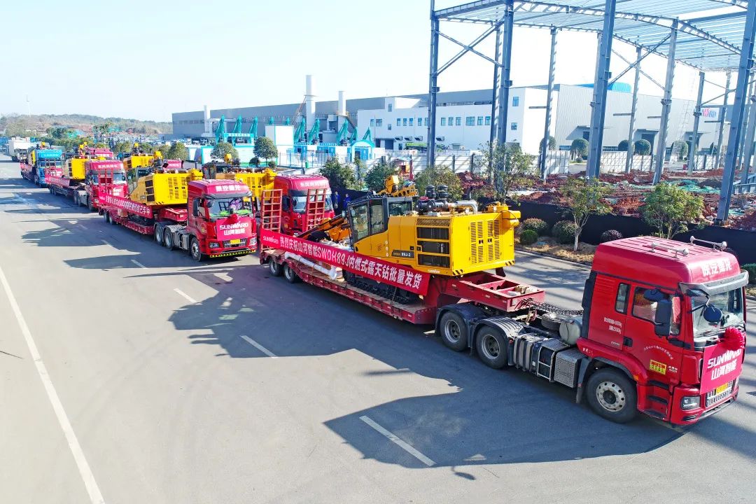 又一款差别化定制产品获认可！LETOU乐投智能SWDH89J内燃式露天钻批量发货